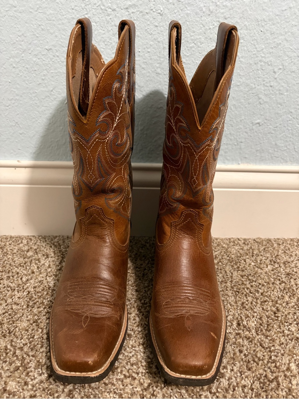 Ariat Women’s Cowboy Boots 6.5B